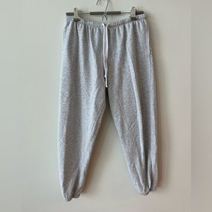 GARAGE - Mid-rise sweatpant, light grey, size large